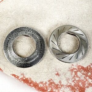 Lot 2 Vintage Signed Lieba Silver Tone Textured Donut Shaped Scarf Ring Clip